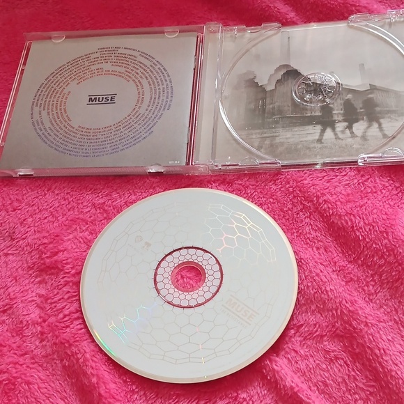 Muse the resistance CD - Picture 3 of 4